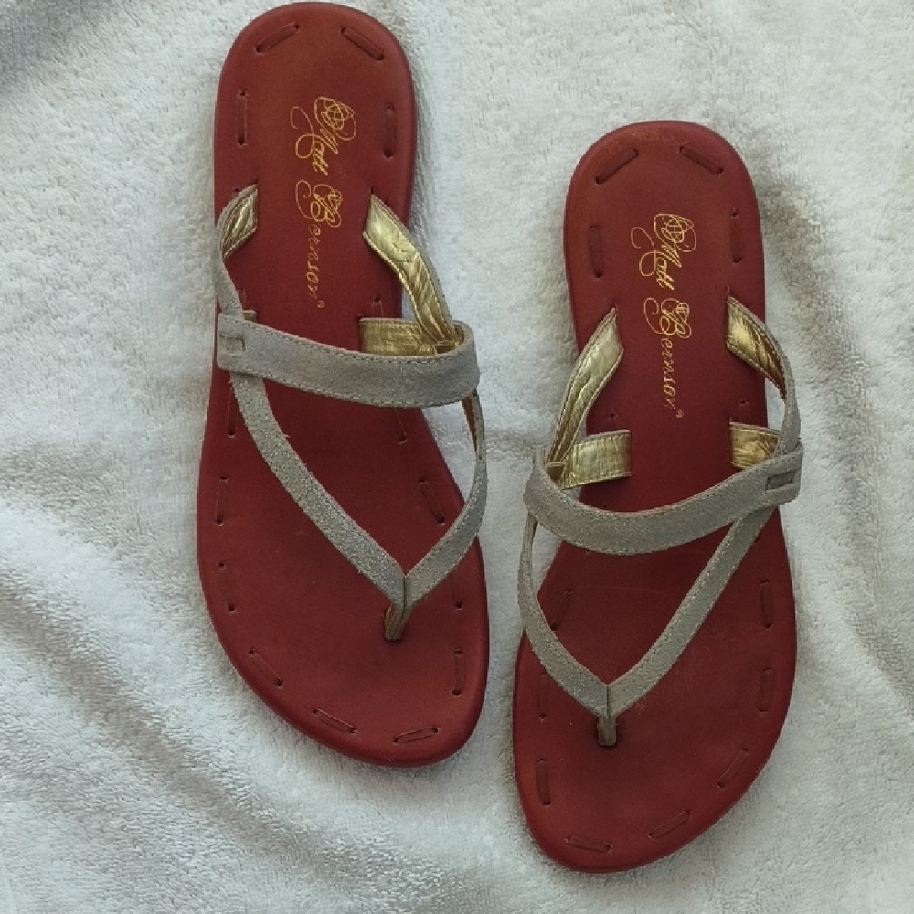 Matt Bernson Women's Silver Leather Love Sandals, Size 7